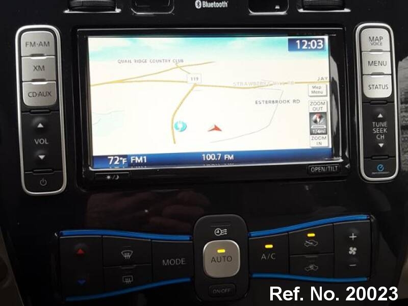  Nissan / Leaf Stock No. 20023