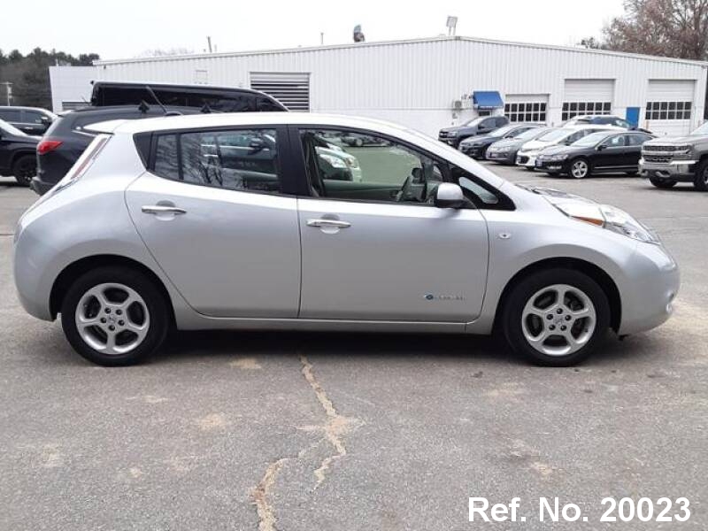  Nissan / Leaf Stock No. 20023