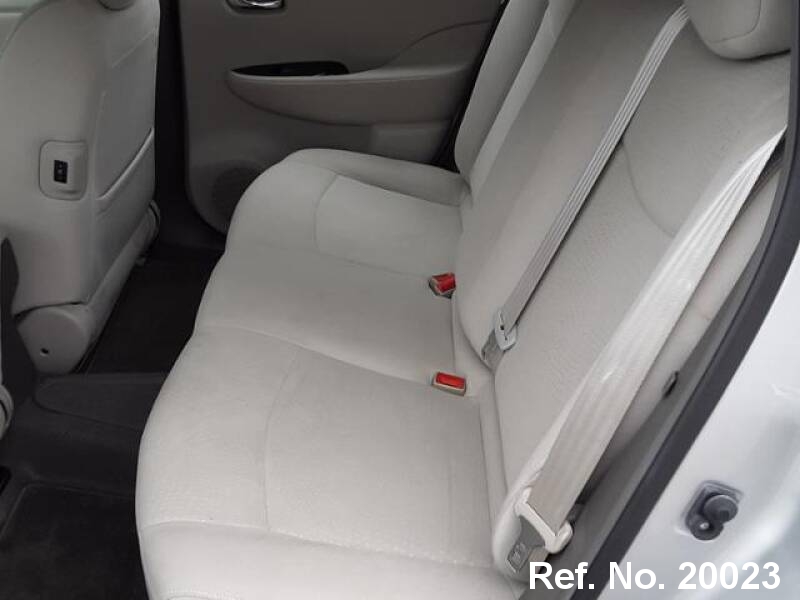  Nissan / Leaf Stock No. 20023