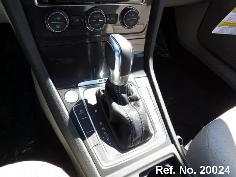  Volkswagen / eGolf Stock No. 20024
